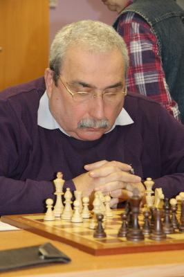 Более двух десятков шахматистов приняли участие в первенстве области среди ветеранов